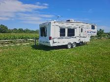 29ft Glendale Golden Falcon travel trailer good shape - Photo 2