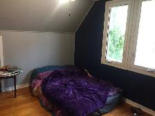 3 Bedroom house in Bonnie Doon. Large yard - Photo 2