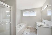 2189sqft Kensington show home w/ fully-finished walk out bsmt! - Photo 6