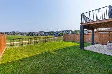 2189sqft Kensington show home w/ fully-finished walk out bsmt! - Photo 10