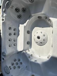 Massive 10 Adult Party Size Top of Line Hot Tub in Great Shape - Photo 2