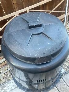 Compost Bin - Photo 2