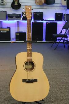 Yamaha F400 Traditional Western Acoustic Guitar-Natural-(#4403