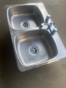 Double Stainless Steel Kitchen SInk