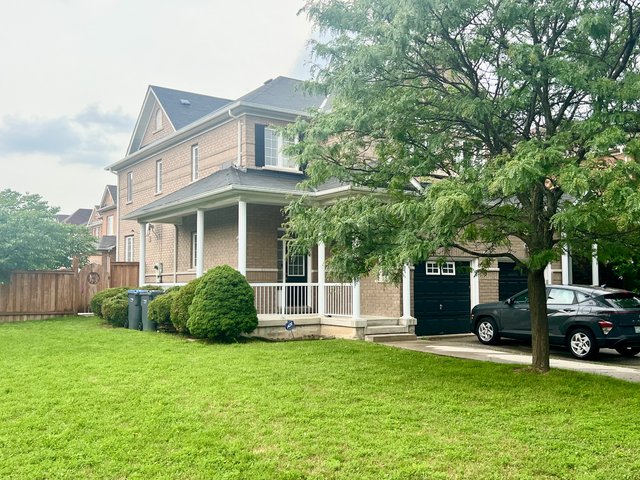LEGAL BASEMENT APARTMENT FOR LEASE - CHURCHILL MEADOWS!