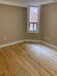 location near subway Unfurnished Room shared house - Photo 2