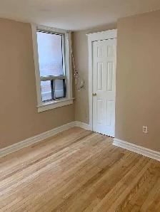 location near subway Unfurnished Room shared house - Photo 3