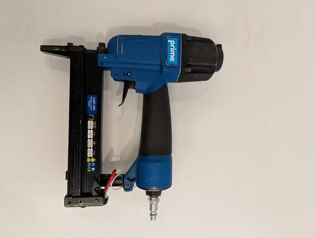 (B2274) Prime Fasteners & Tools LUST-32H Soffit stapler
