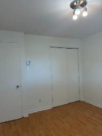 Très beau grand 4 1/2 Beauport, Libre demi sous-sol - Photo 8