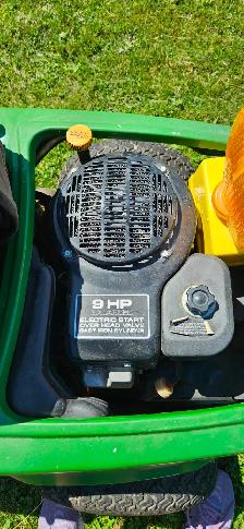 John Deere RX75 Riding Lawn Tractor - Photo 4