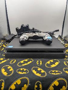 Playstation 4 Slim w/controller charge-dock (#19124)