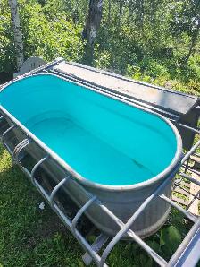 outdoor tub - Photo 2