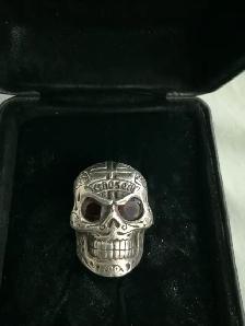 King Baby Large Skull Ring with Chosen Cross & Garnet Eyes - Photo 2