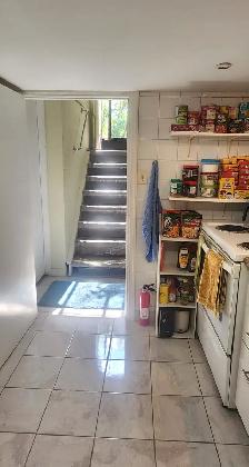 Basement apartment for rent - Photo 4