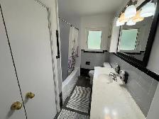 2 bed - 1 bath | 15 min walk to western university - Photo 3