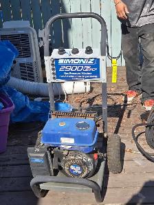 pressure washer and surface cleaner - Photo 3