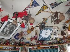 AUCTION-SPORT MEMORABILIA/MORE-PENTICTON-ONLINE-SAT, AUG 8 - 8AM - Photo 9