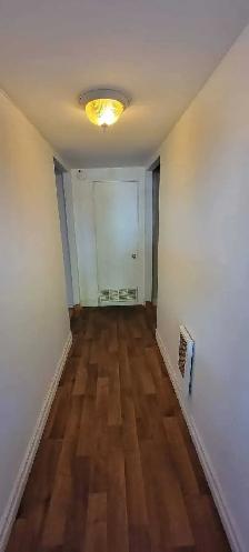 Se Renta Sótano! completo ! Longueuil!