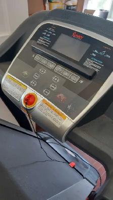 treadmill - Photo 2