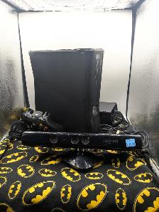 Xbox 360 Slim W/kinect (#19546)