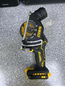 Dewalt DCS438B 20V 3" Cut Off Tool Boxed - Photo 3