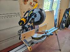 Set of Woodworking Tools - Photo 2