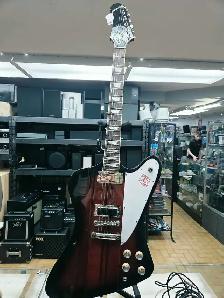 Guitare électrique Gibson   case