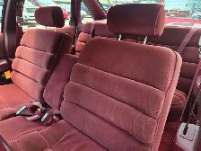 1994 Chevrolet Caprice Classic LS / V8 / RWD / 6 PASSENGERS Low - Photo 17