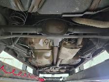 1994 Chevrolet Caprice Classic LS / V8 / RWD / 6 PASSENGERS Low - Photo 30