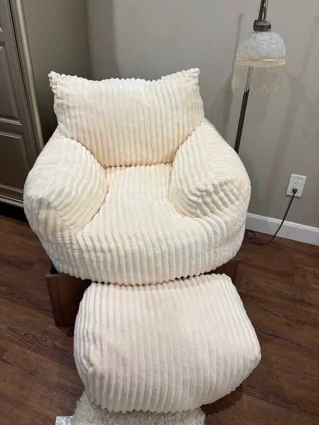 Fauteuil de salon en tissus moelleux neuf