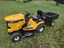 Tracteur a gazon CUB CADET XT1 18 hp 42'' de coupe 123 hrs - Photo 2