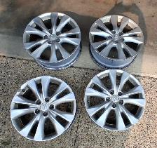ALLOY RIMS - Original 2013 Toyota Rav4 Limited 18'