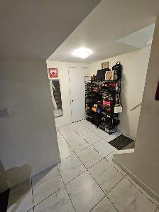 Basement Apartment Rent - Photo 9
