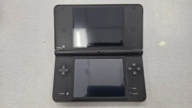 Nintendo DSi XL - Bronze