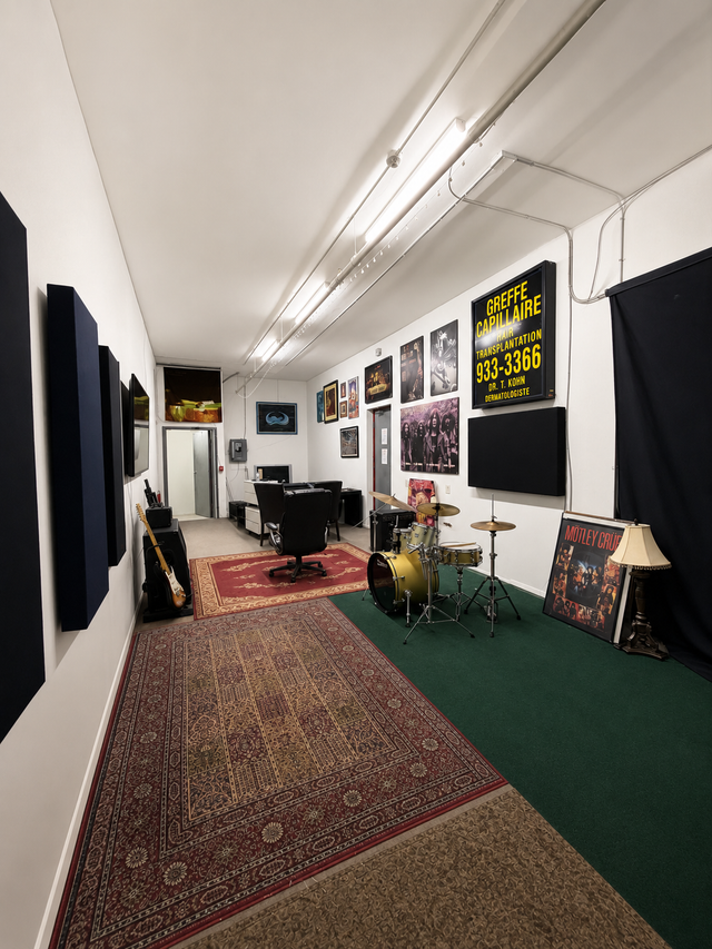 Espace privé de 300 pi² à louer – Studio, bureau ou entreposage