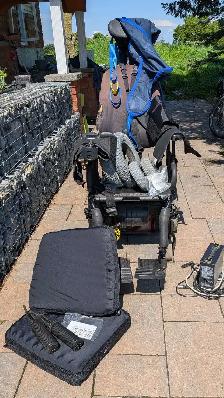 Motorized Wheelchair with tilt - Photo 3