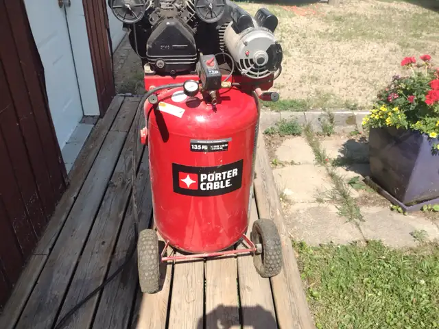 Compresseur PORTER CABLE 30 gallons en excellente condition