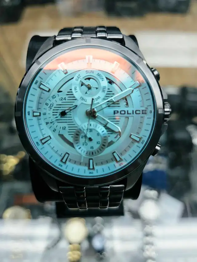Montre Police
