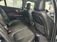 2014 Jaguar XF - Photo 17