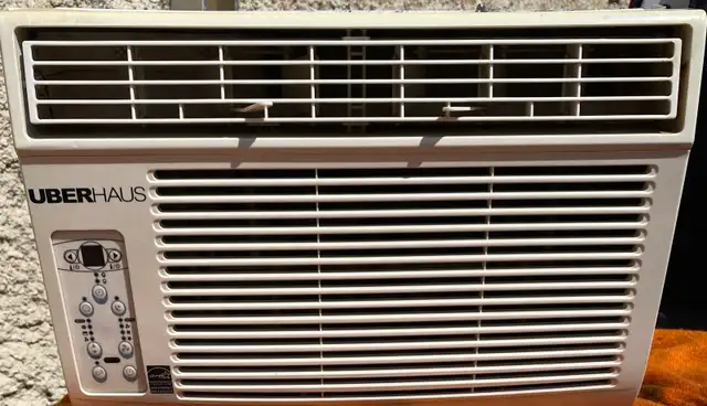 Window Air Conditioner, 8000 BTU