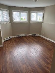 Available Immediately – Bright One-Bedroom Apartment in Paradise