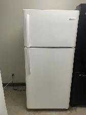 Réfrigérateur blanc 30'' standard Frigidaire