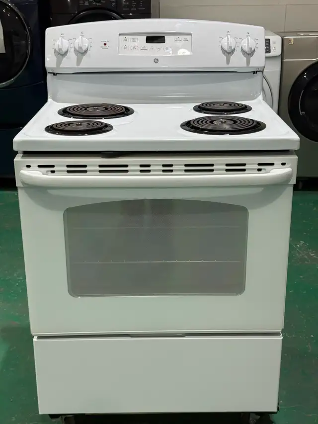 Reconditioned GE Coil Top Stove JCBP240DM2WW (S4364) $395 only