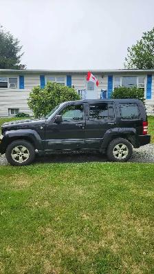 2012 Jeep Liberty 3.7L 4WD - Photo 2