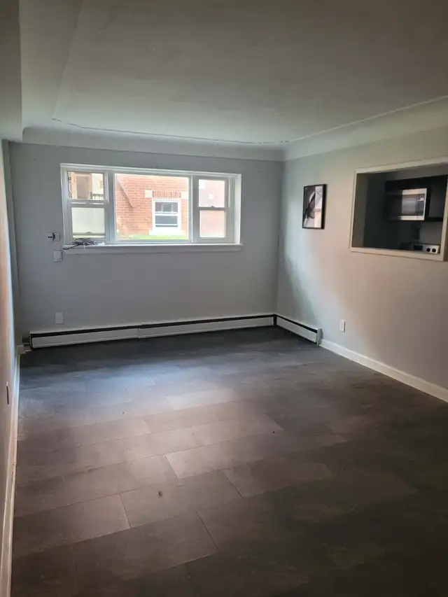 2 Bedroom Updated Clean   Safe Apartment In Stoney Creek