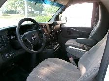 2015 GMC Savana Cargo Van POWER WINDOWS | A/C | POWER LOCKS - Photo 8