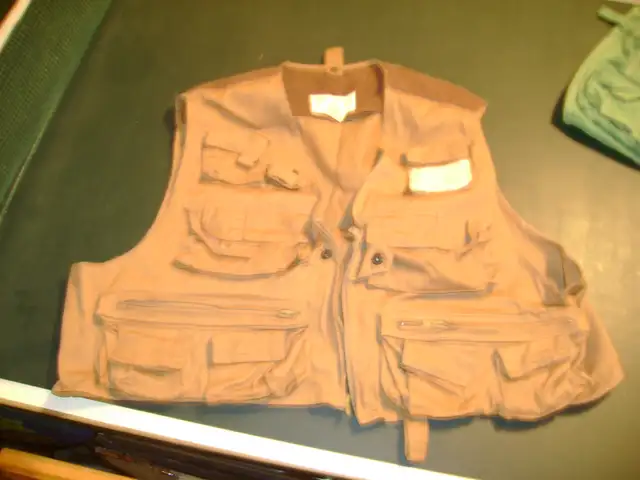 FISHING VEST