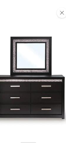 package deal, Jeep and dresser with mirror - Photo 2