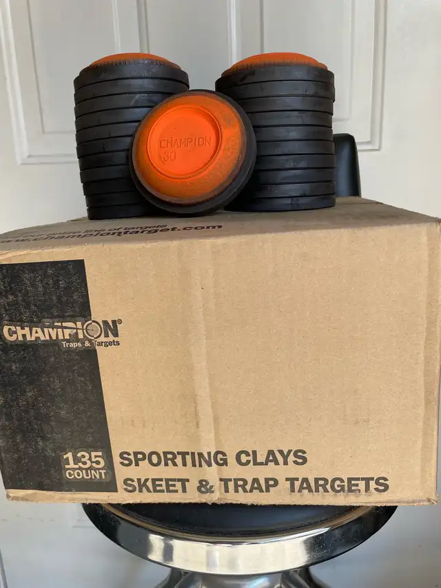 Sporting Clays   carry bag for 12 gauge shells