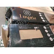 Assorted discontinued laminate flooring, various styles and colo - Photo 5
